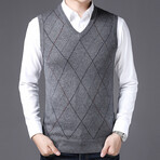 Argyle Lines V-Neck Sweater Vest //  Gray (M)