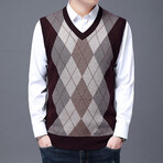 Argyle V-Neck Sweater Vest // Dark Brown (L)