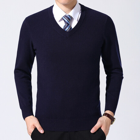 AVNS-9 // V-Neck Sweaters // Navy Blue (XS)