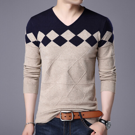 AVNS-17 // V-Neck Sweaters // Multi-Color (XS)
