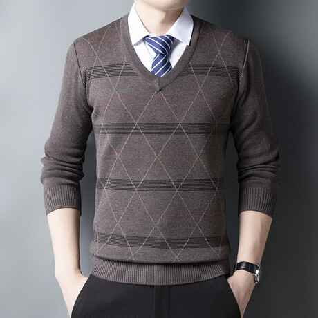 AVNS-3 // V-Neck Sweaters // Light Brown (XS)