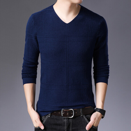 AVNS-23 // V-Neck Sweaters // Blue (XS)