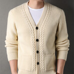 Button Up Knitt Cardigan // Cream (2XL)