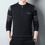 AQZS-2 //  Quarter Zip Sweaters // Black (XS)