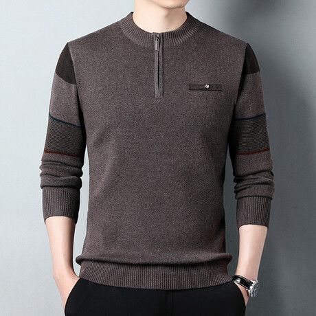 AQZS-3 //  Quarter Zip Sweaters // Brown (L)