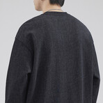 Sweatshirt with Front Pocket // Style 2 // Black (L)