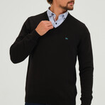 V-Neck Blue  Logo Pullover // Black (S)