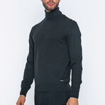 Men'sTurtleneck Pullover // Black (S)