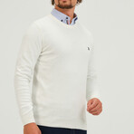 Contrast Logo Crew Neck Sweater // Ecru (S)