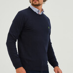 Contrast Logo Crew Neck Sweater // Navy (S)