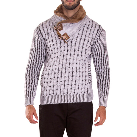 High-Neck Fur Lined Pullover Sweater  // White (M)