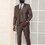 3-Piece Slim Fit Suit // Brown (Euro: 46)