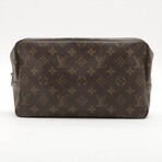 Louis Vuitton // Monogram True Toilette 28 M47522