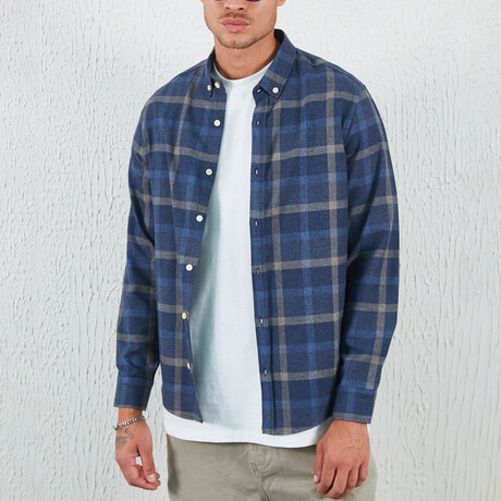 Flannel Button Down Shirt // Blue & Plaid (XS)