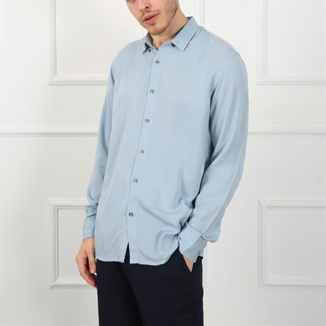 Solid Button Up Shirt // Light Blue (XS)