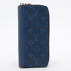 Louis Vuitton Taiga Llama Zippy Wallet Vertical M30447 Cobalt Round-Zip-Wallet