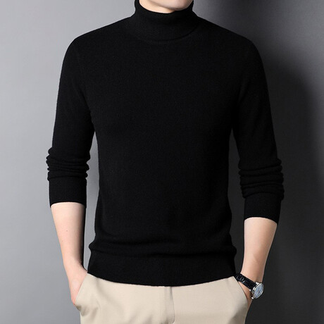 Solid Turtleneck Sweater // Black (XS)
