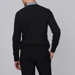 V-Neck Pullover // Black (S)