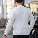 Roving Knitted Buttoned Cardigan // Ecru (XS)