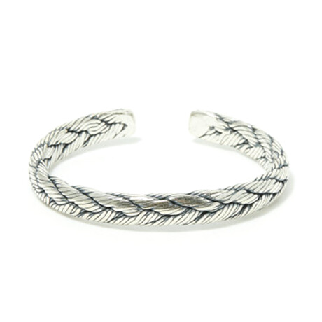 Argent Bracelet // 2.68" x 1.96"