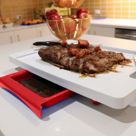 Karving King Deluxe Dripless Cutting Board 2 In 1 System With Digital Meat Thermometer // Red