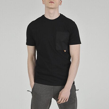 Basic T-shirt With Pockets // Black (XS)