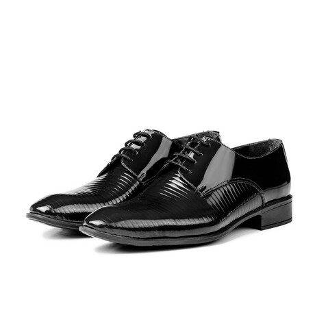 Shine Oxford // Black (Euro: 40)