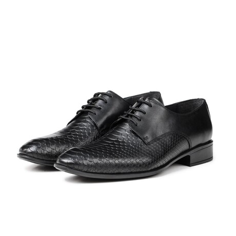 Croco Oxfords  // Black (Euro: 40)