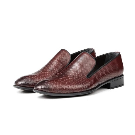 Alligator Loafers  // Claret Red (Euro: 40)