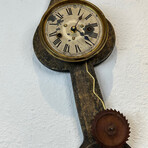 ON THE HOUR WALL CLOCK