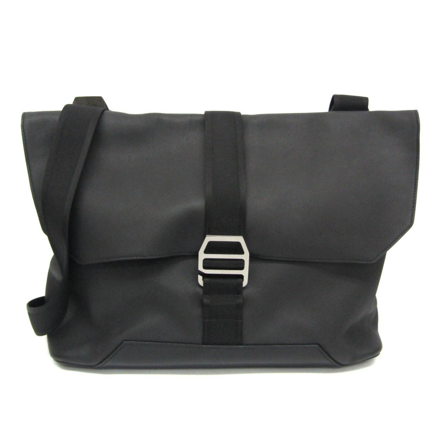 Hermes // Leather Shoulder Bag // Black // Pre-Owned - Designer ...