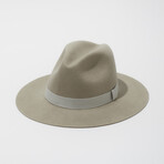 The Classic w/ Textured Silk Trim Ribbon (S)