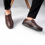 Men's Genuine Leather Slip On Casual Loafers // Brown (Euro: 44)