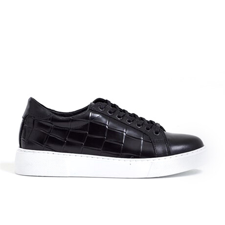 Leather Crocodile Patterned Sneakers // Black (Euro: 39)