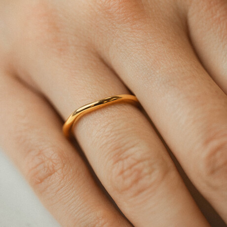 Suze Stacking Ring // Gold (6)