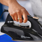 Electrolux Essential Iron, Black