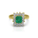 Fine Jewelry // 18K Yellow Gold Emerald + Diamond Ring // Ring Size: 6.5 // Pre-Owned