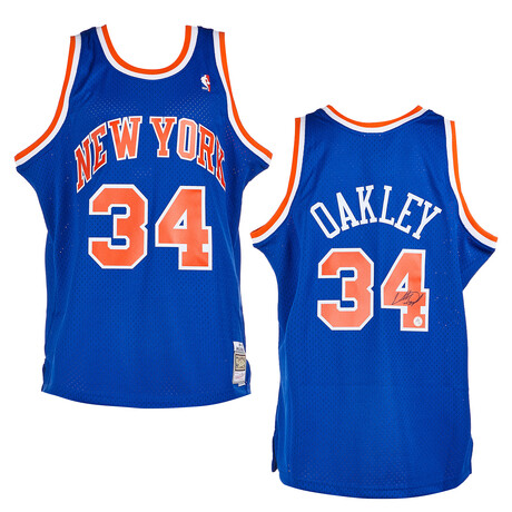 Autograph Authentic // Charles Oakley Signed New York Knicks M&N Jersey