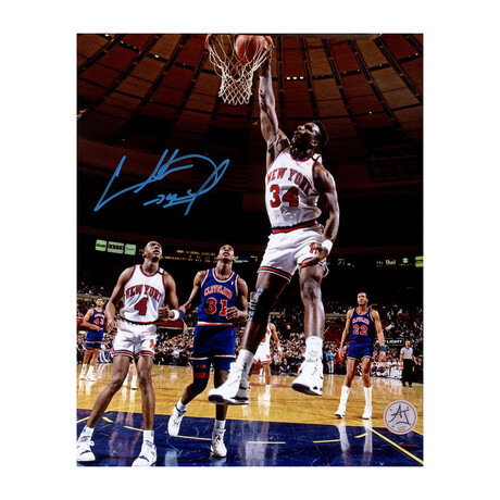 Autograph Authentic // Charles Oakley Autographed New York Knicks 8x10 Photo