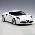 1:18 Alfa Romeo 4C // Gloss White