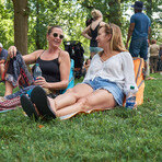 Playamigo Portable Beach Recliner // Turquoise