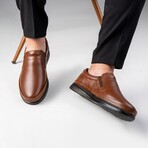 Men's Genuine Leather Slip On Casual Shoes // Tan (Euro: 41)