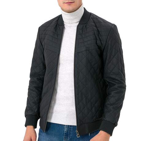 Mock Neck Diamond Quilted Leather Jacket // Black Matte (S)