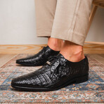 Lacio //  Caiman Fuscus Derbys // Black (US: 11.5)