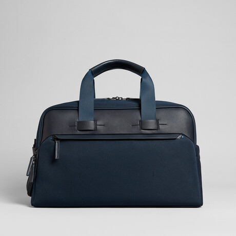 Embark Duffle // Navy