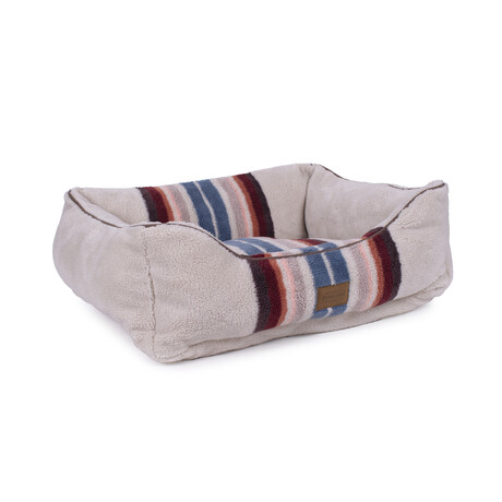 Pendleton Pet Classics Fleece Kuddler // Rosewood Serape (Medium)