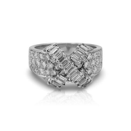 18K White Gold Diamond Ring // Ring Size: 8.25 // Pre-Owned