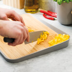 Leo Anti-Slip Bamboo Cutting Board  // 16.25"