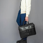 Slim 17" Leather Briefcase // Black