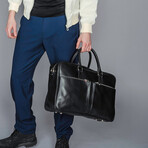 Slim 17" Leather Briefcase // Black